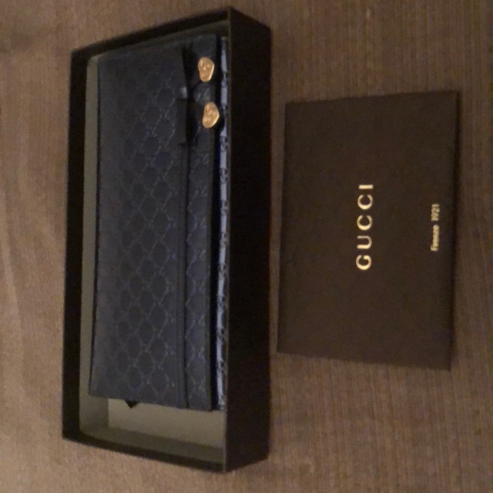 Gucci Patent Purse/ Wallet in Midnight Blue